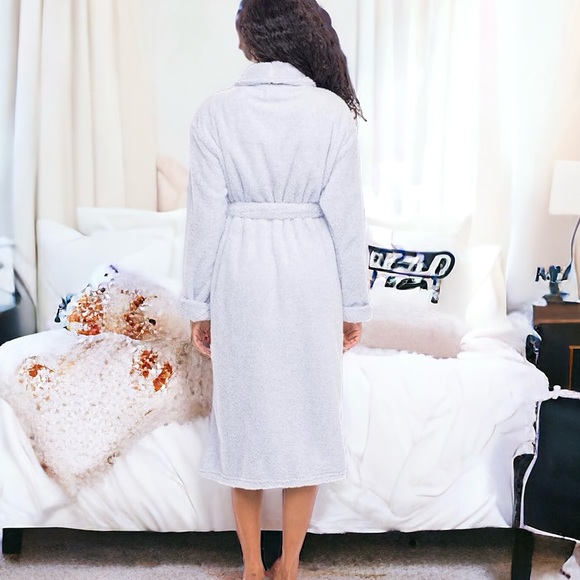 Alexander Del Rossa Women's Fuzzy Plush Fleece Winter Robe 2 tone light blue S/M - Picture 2 of 2